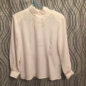 TATHENA WHITE TOP Collar & Rhinestone Women's 28